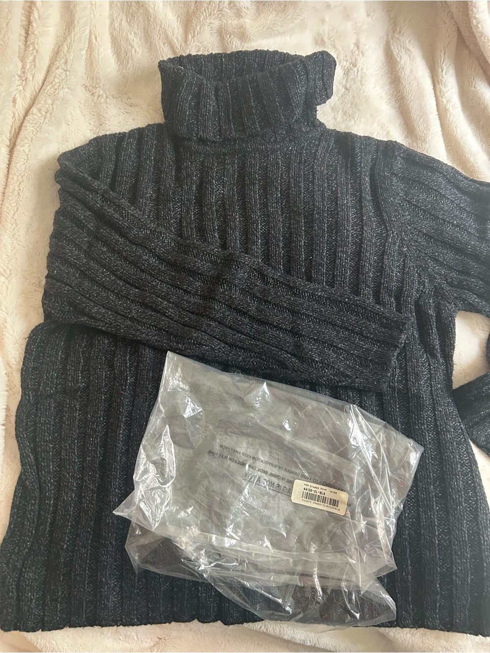 Never Worn Sundance  XL Black Turtleneck Sweater Top